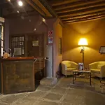 Leyendas Hotel