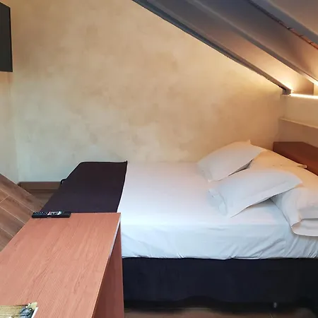 Leyendas فندق Ávila