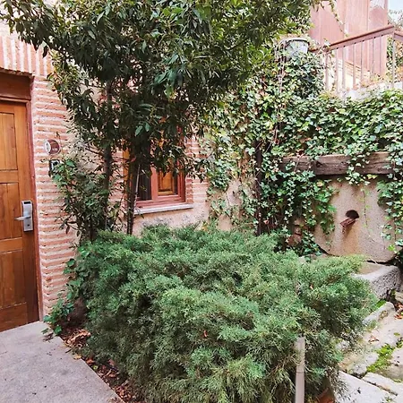 Leyendas فندق 3*